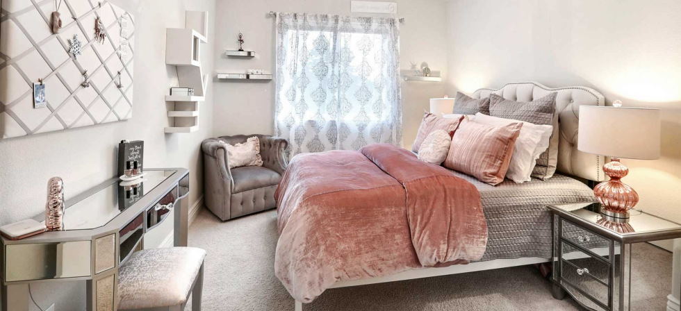 elegant bedroom boudoir look